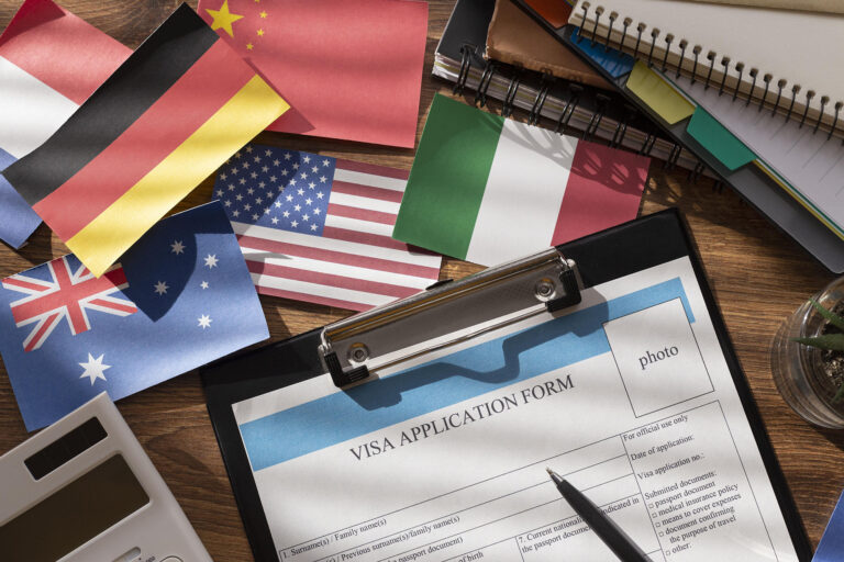 Arraigo Social y Laboral